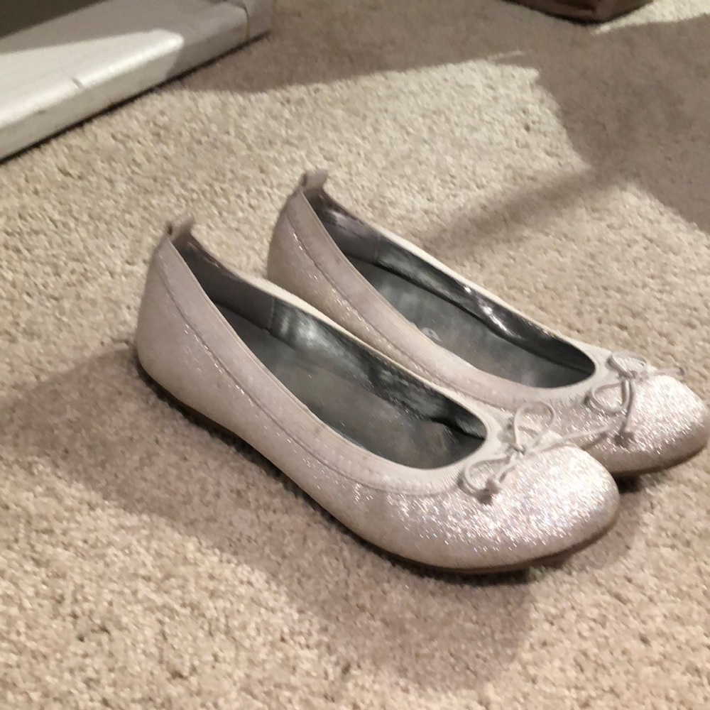 White sparkly barely worn shoes - size 13.5